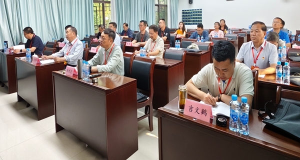 西北高原所党性教育培训暨第一期树立和践行正确政绩观学习教育读书班圆满结束